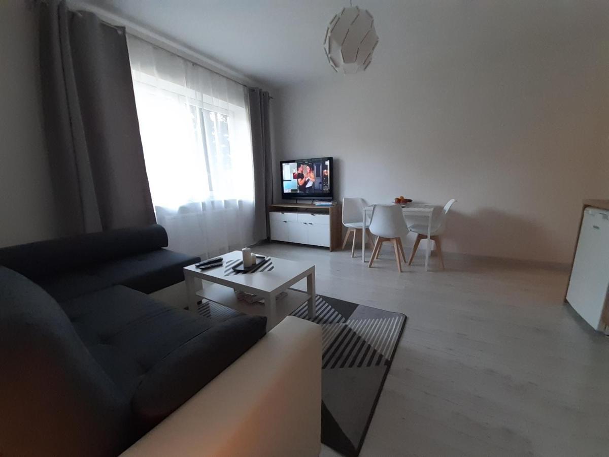 Apartamenty Lewa Łódź Buitenkant foto
