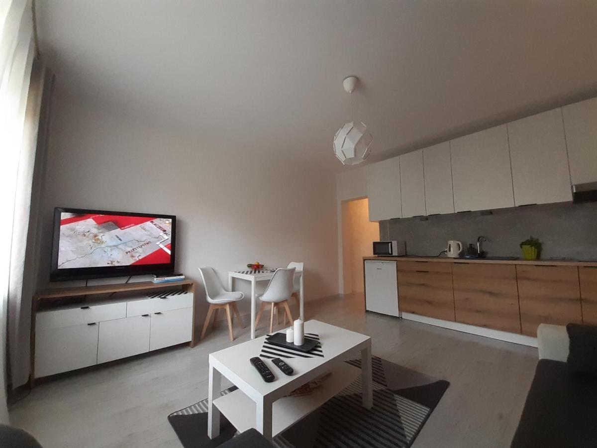 Apartamenty Lewa Łódź Buitenkant foto